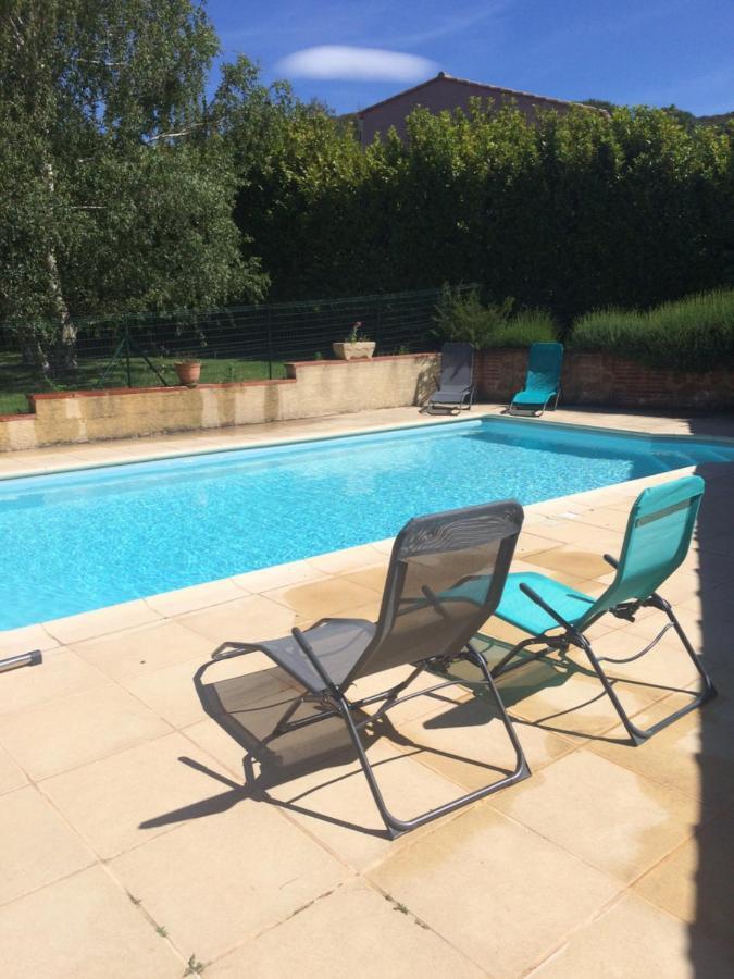 Gite Le Chalet Des Milles Et Un Chemins Castelnou Luaran gambar